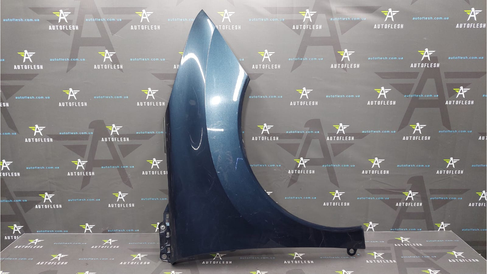 Крыло переднее правое 9682889380, 9682889780, 7841Z1 Peugeot 3008 пежо бу